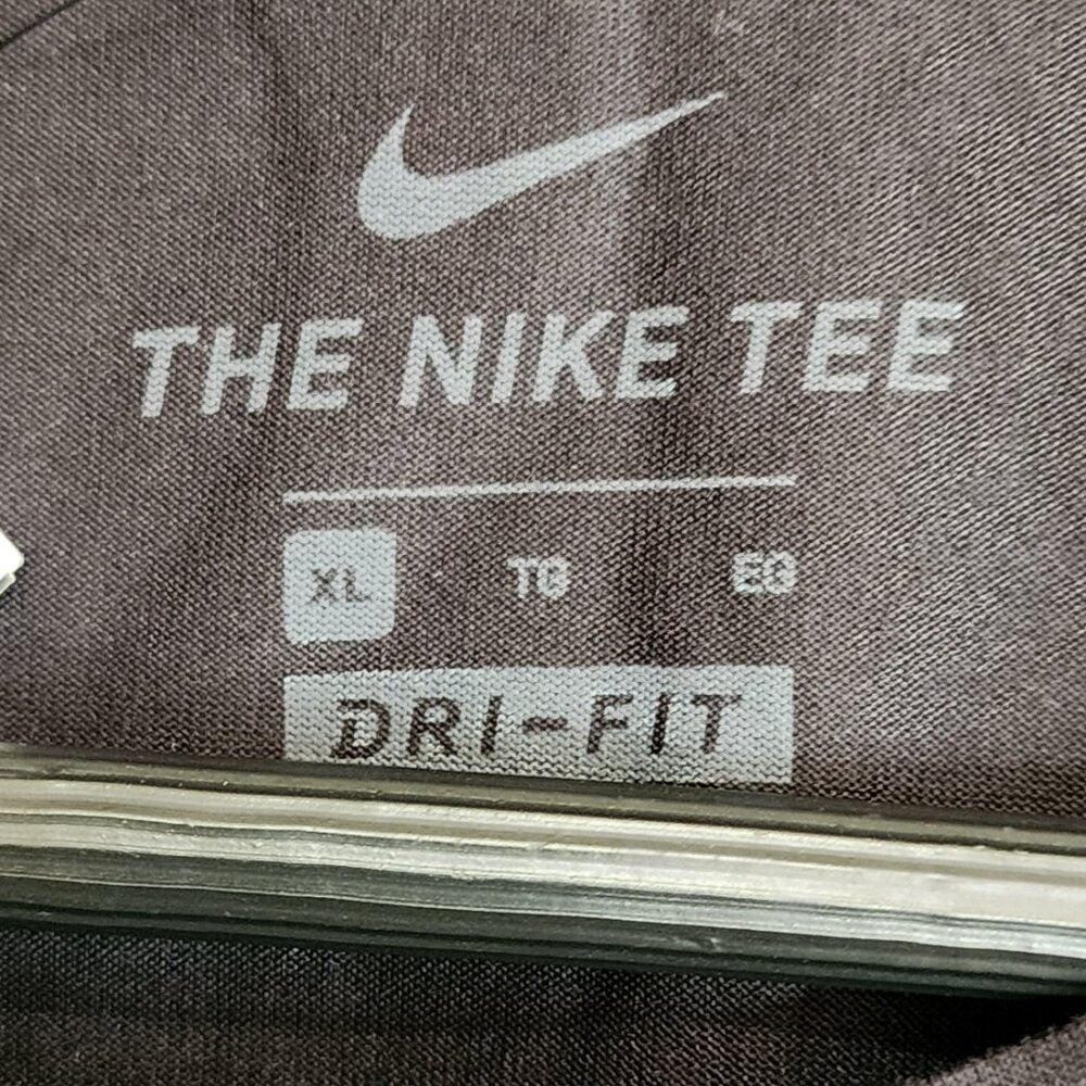 Nike Dri Fit Shirt - Picture 4 of 6